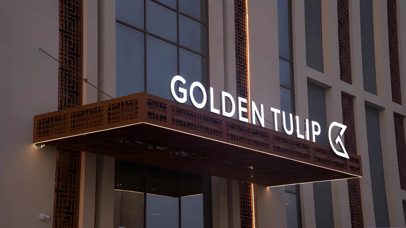 Golden Tulip – The Village — Exterior 10